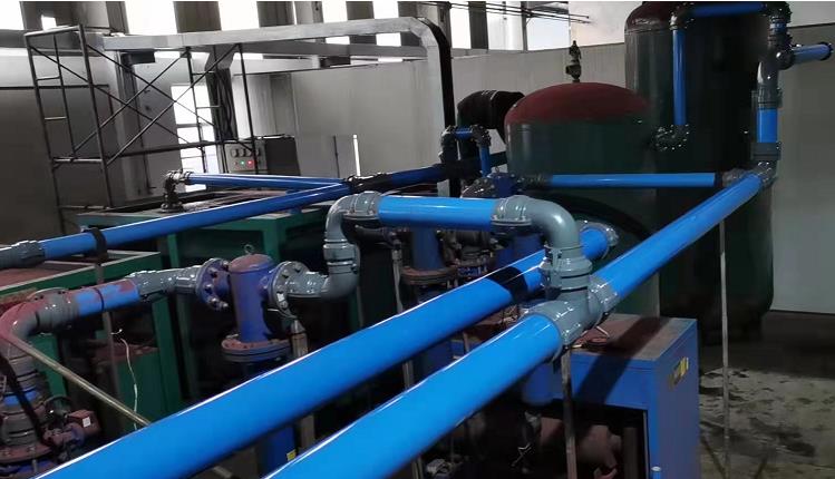 管道施(shi)工現場