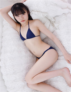 《33张赤裸裸的女生图-周星驰电影全集粤语高清》