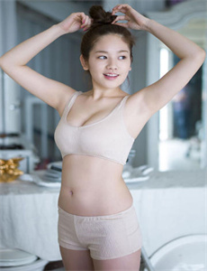 《100免费视频-好紧好爽再搔一点浪一点口述》
