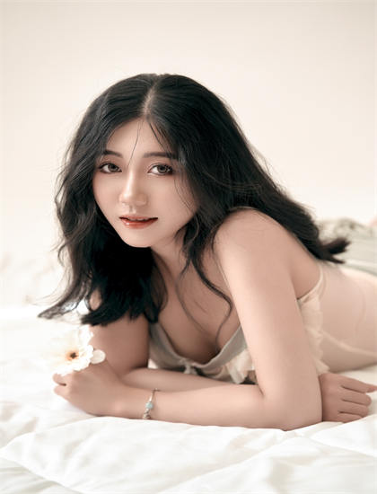 《深夜的邀请》完整剧情易懂分析：角色关系与情感线索详细拆解，影院同步